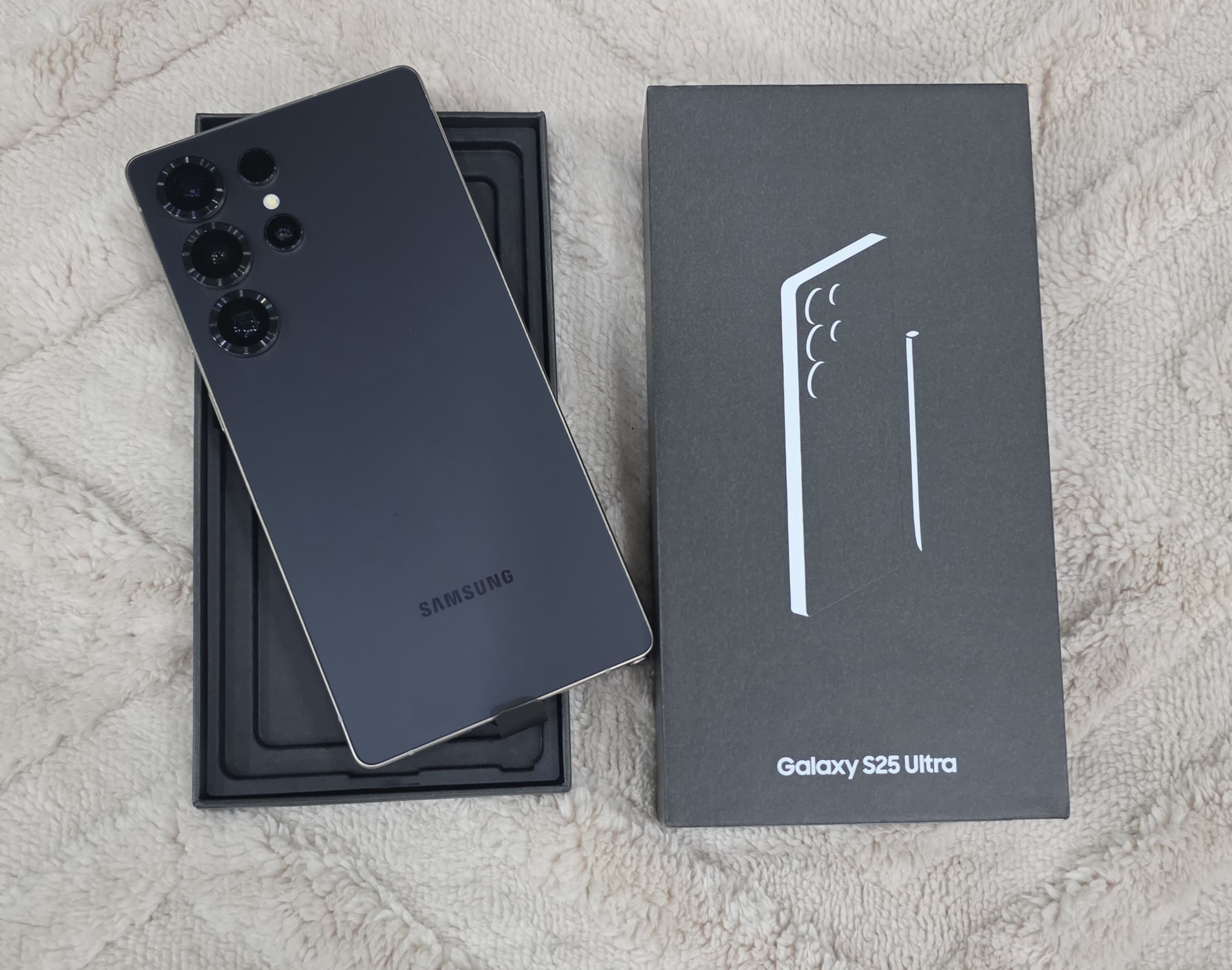 Samsung Galaxy S25 Ultra in-store product photo at The Source Arena JA.